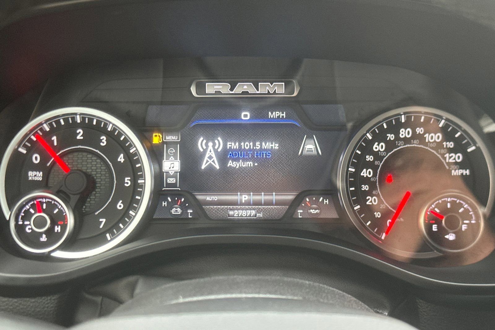 Used 2025 RAM 1500 Laramie image 25