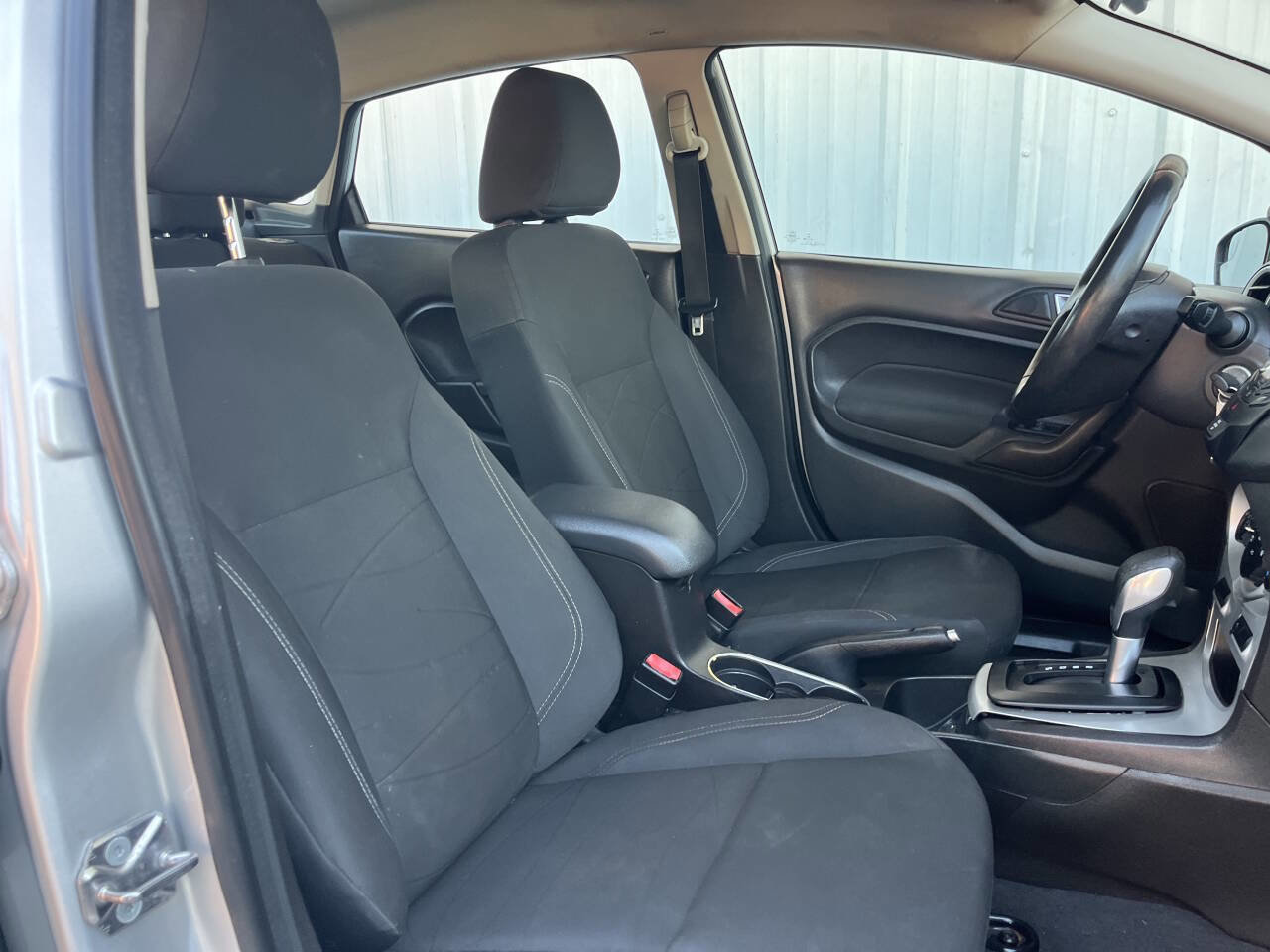 Used 2015 Ford Fiesta SE image 15