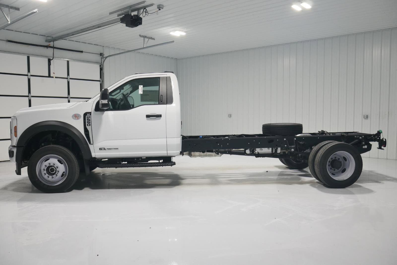 New 2024 Ford F550 4x4 Regular Cab Super Duty w/ XLT Value Package image 6