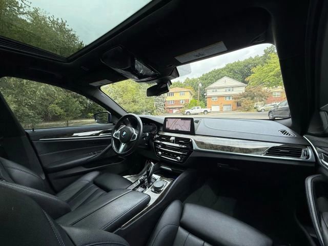 Used 2020 BMW 540i xDrive w/ M Sport Package AWD/4WD image 33
