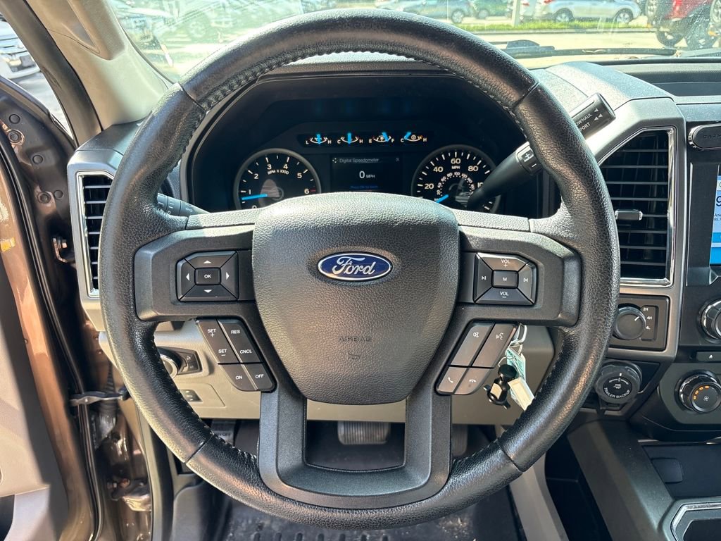 Used 2016 Ford F150 XLT w/ Equipment Group 302A Luxury image 18