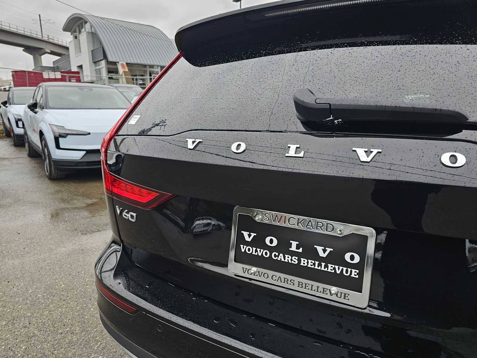 Certified 2025 Volvo V60 B5 Cross Country Plus AWD/4WD image 16