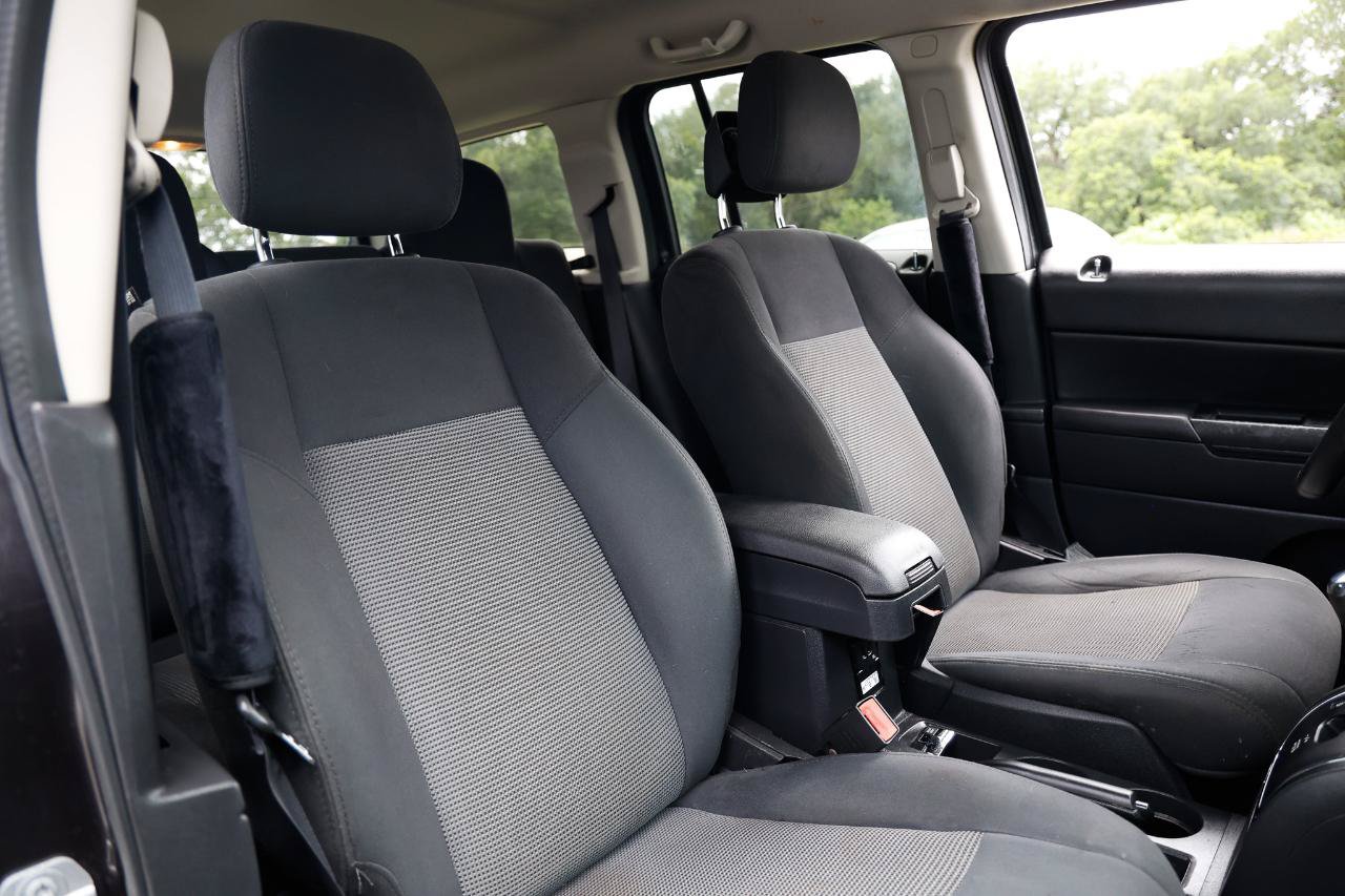 Used 2016 Jeep Patriot Latitude AWD/4WD image 18