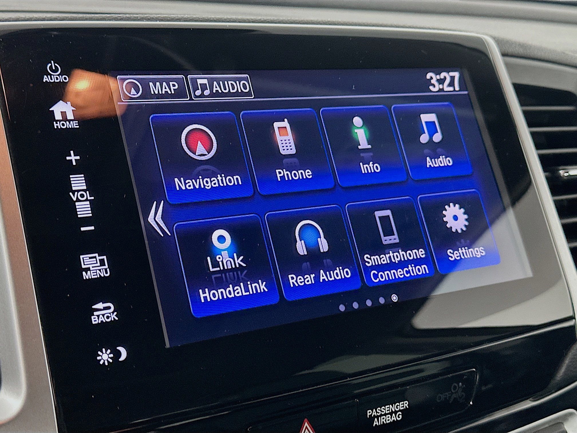 Used 2017 Honda Pilot Touring image 19