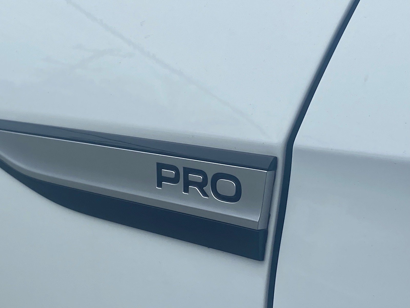 Certified 2023 Volkswagen ID.4 Pro RWD image 3