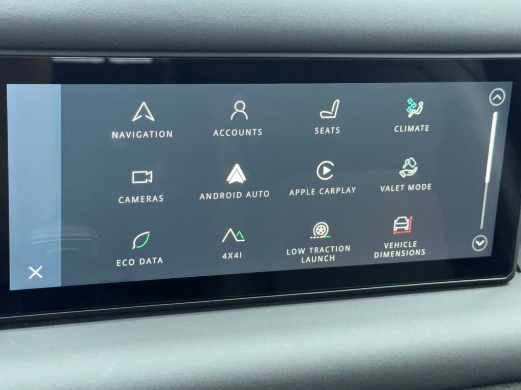 Used 2024 Land Rover Defender 90 S image 21