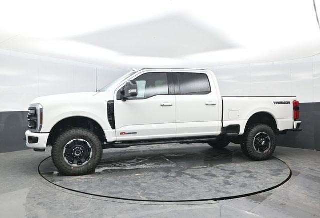 New 2026 Ford F250 Platinum w/ Tremor Off-Road Package image 4