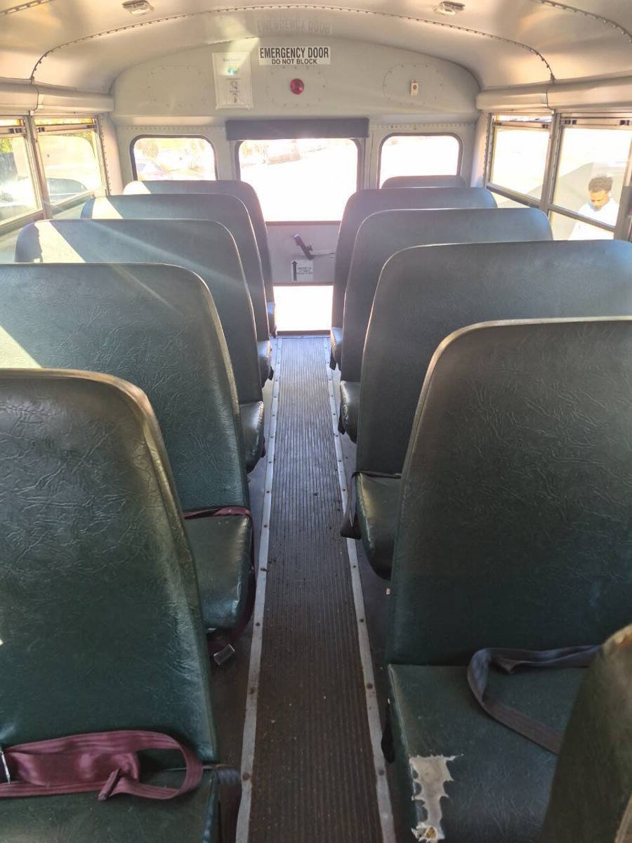 Used 2016 GMC Savana 3500 RWD image 10
