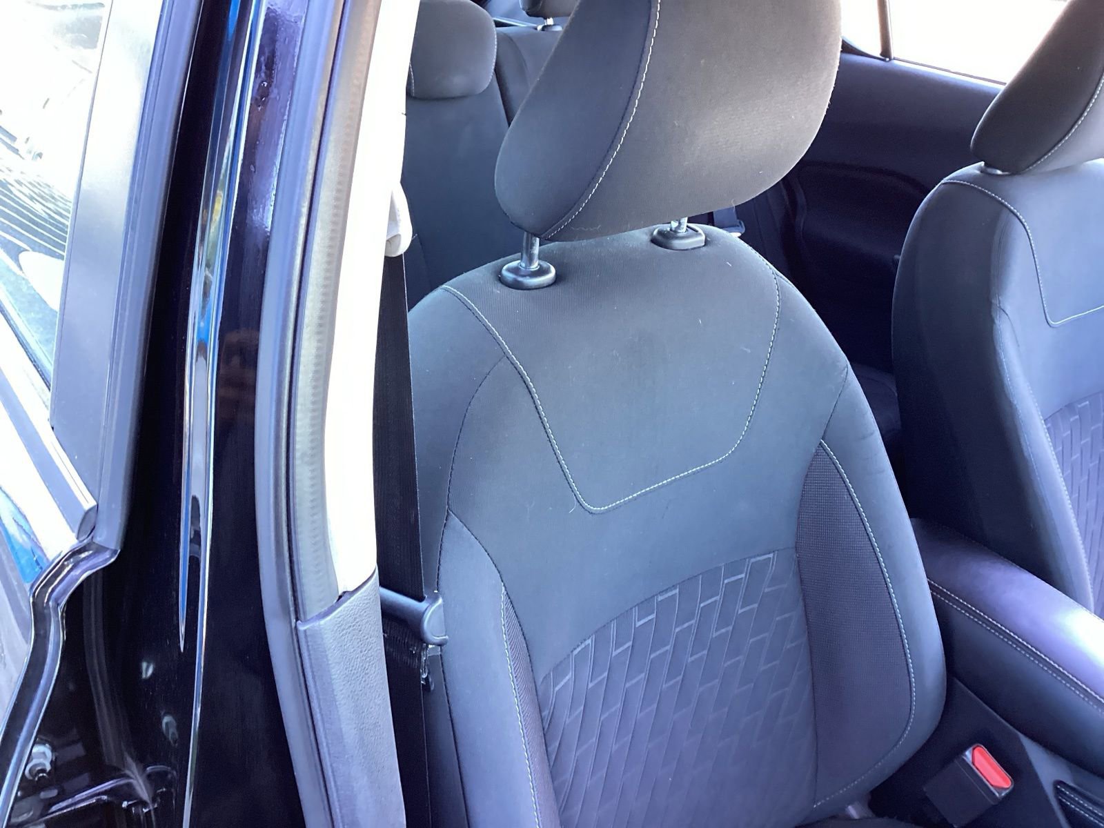 Used 2021 Nissan Kicks SV FWD image 17