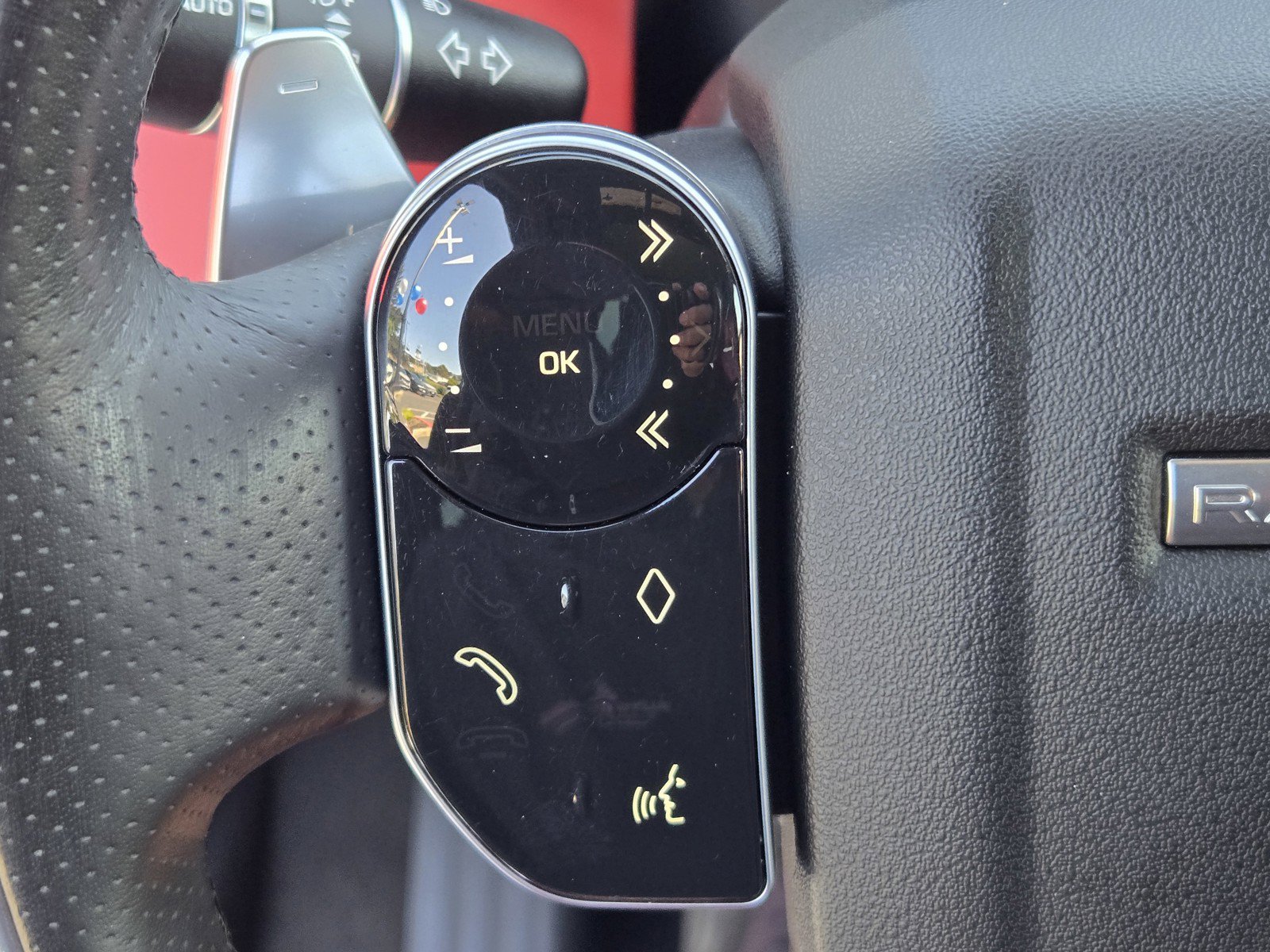 Used 2018 Land Rover Range Rover Sport Supercharged AWD/4WD image 24