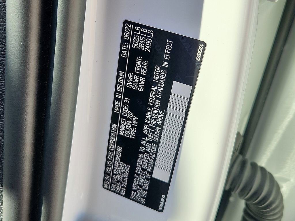 Used 2023 Volvo XC40 B5 Plus w/ Driver Assist Package image 27