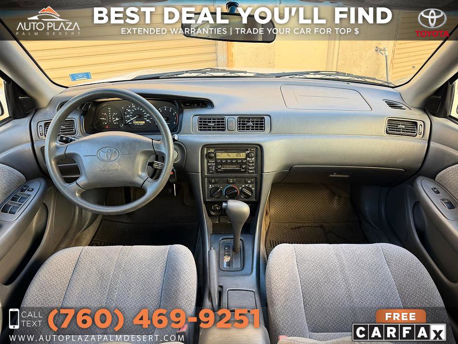 Used 2000 Toyota Camry LE FWD image 3
