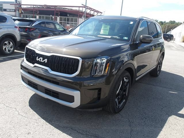 Certified 2023 Kia Telluride EX AWD/4WD image 3