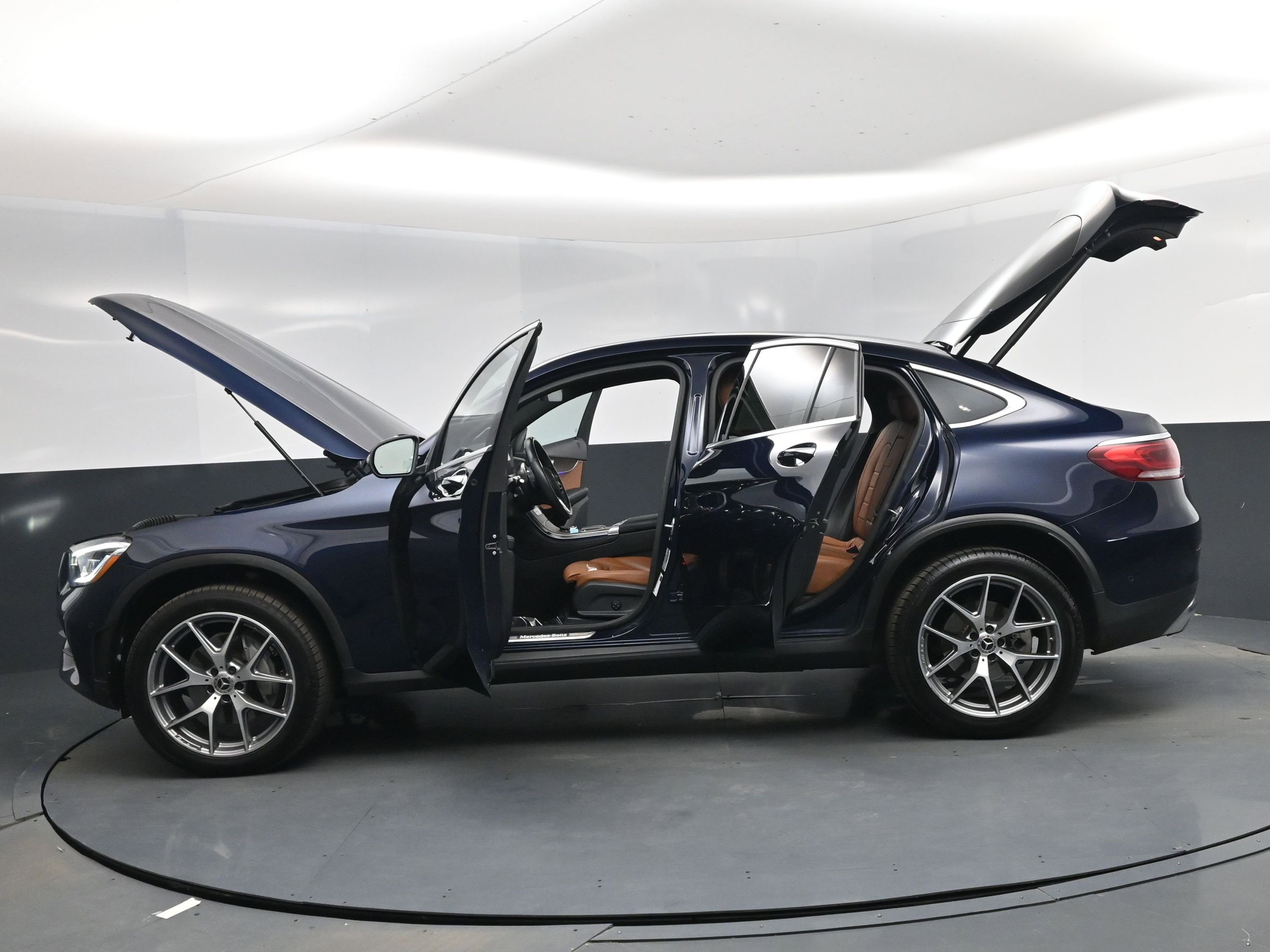 Used 2021 Mercedes-Benz GLC 300 4MATIC Coupe image 29