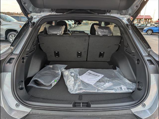 New 2026 Chevrolet Equinox EV LT image 17