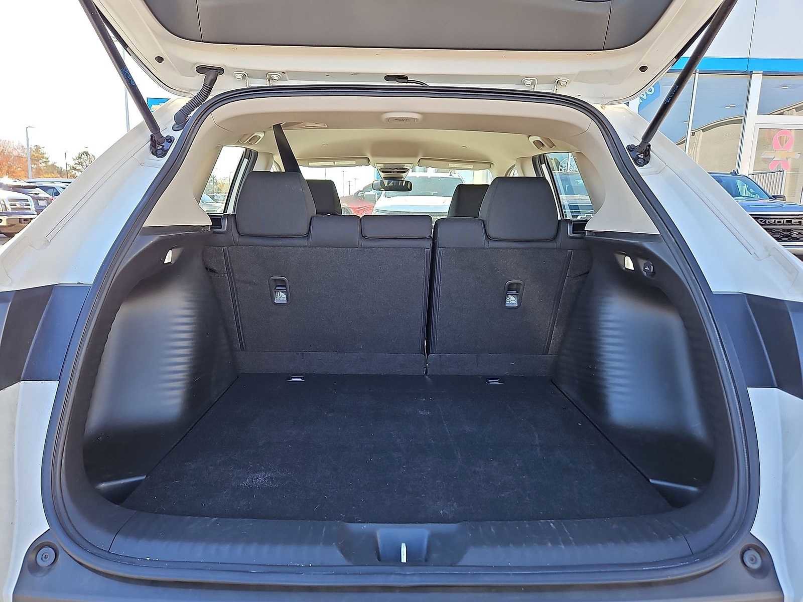 Used 2025 Honda HR-V LX image 26