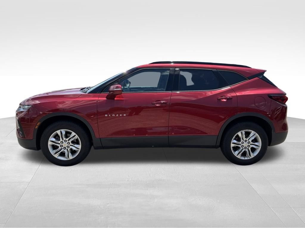 Used 2019 Chevrolet Blazer LT FWD image 2