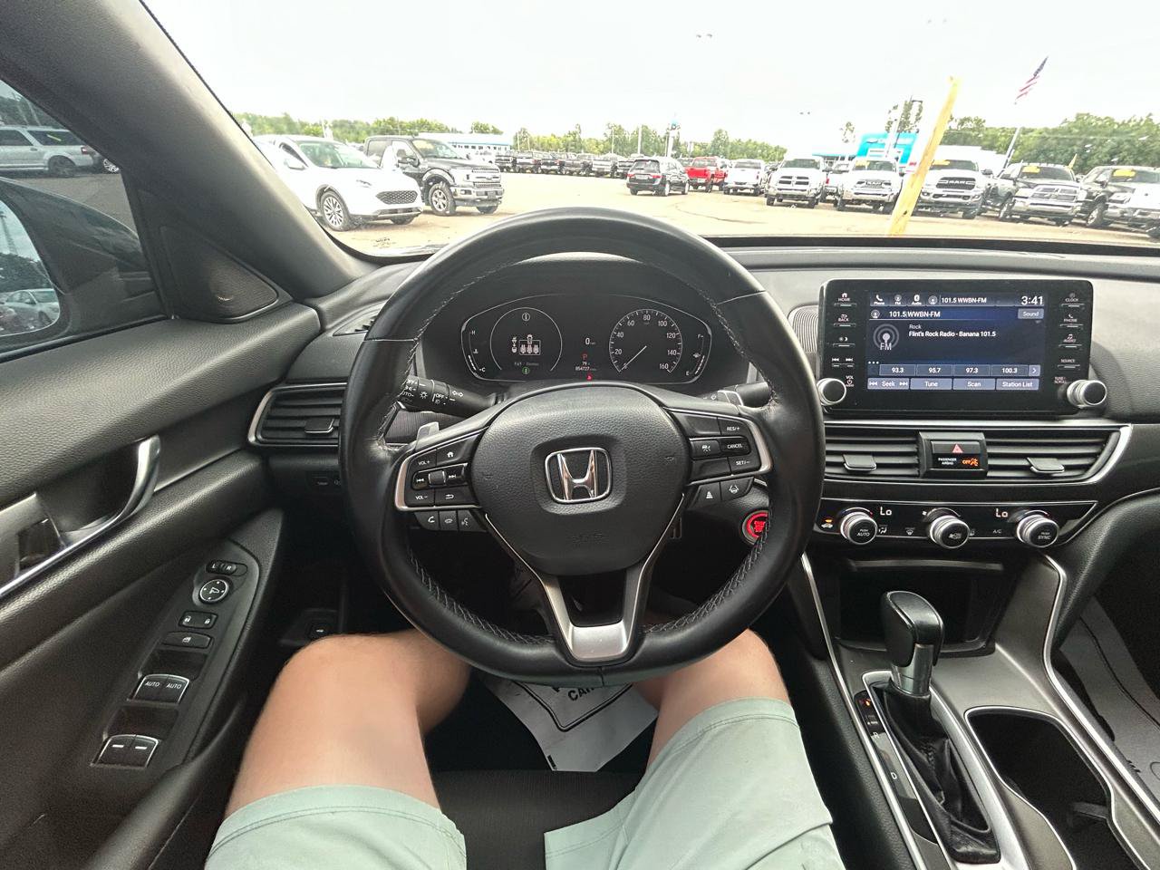 Used 2022 Honda Accord Sport image 28