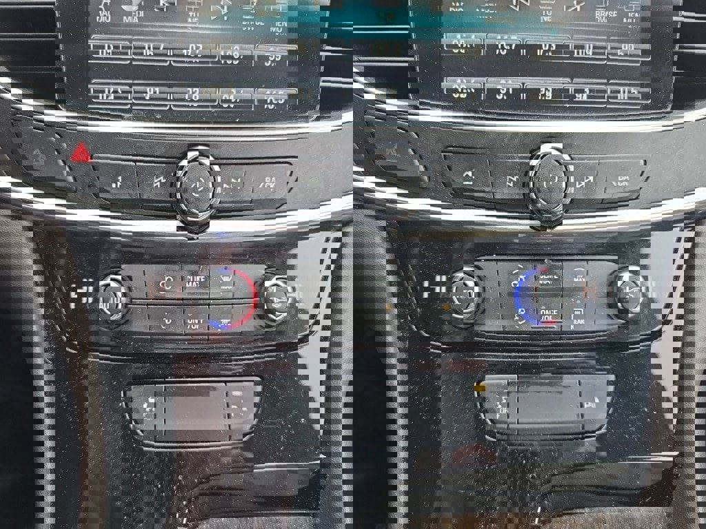 Used 2019 Buick LaCrosse Preferred image 24