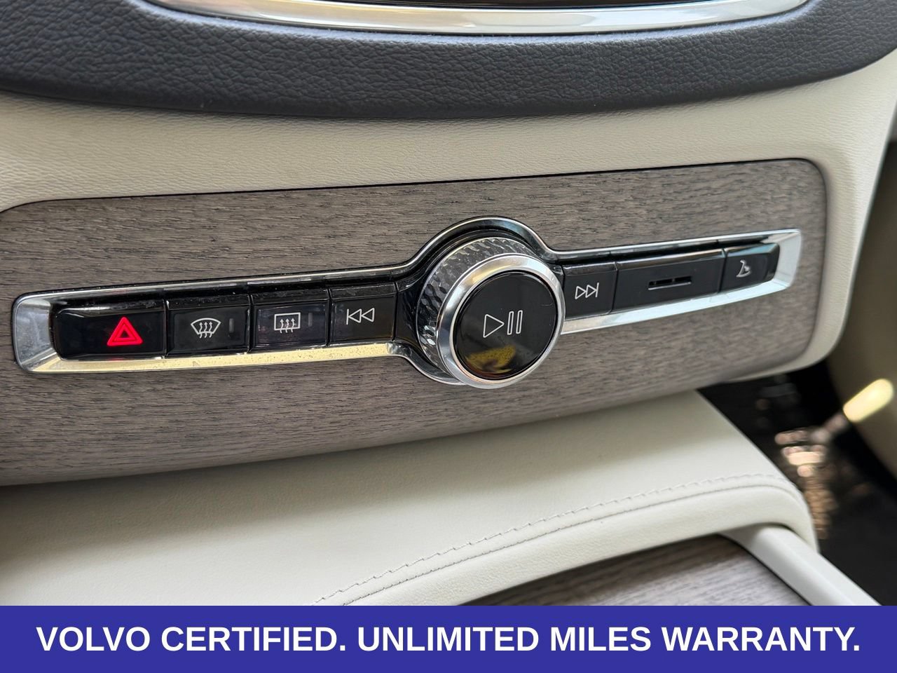 Certified 2024 Volvo XC90 T8 Ultimate AWD/4WD image 25