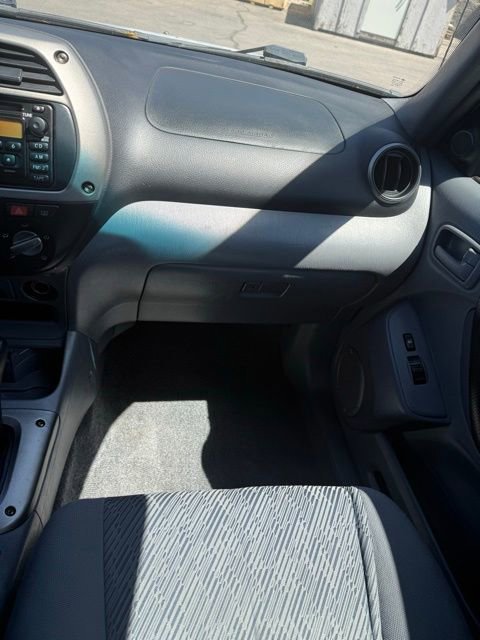 Used 2002 Toyota RAV4 4WD image 28