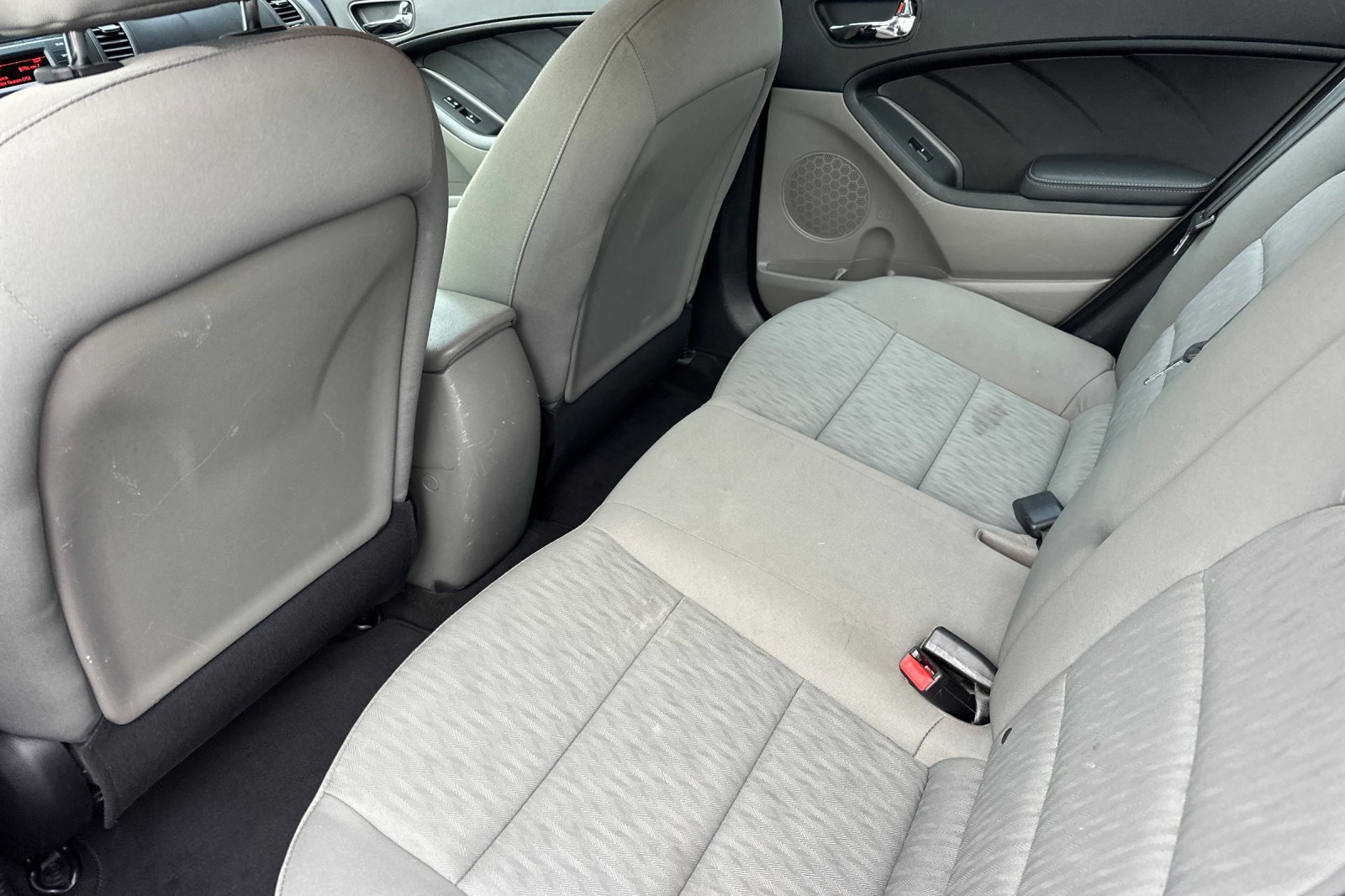 Used 2016 Kia Forte LX image 13