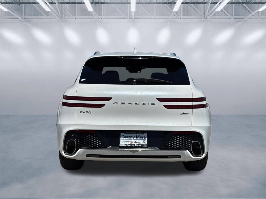 Used 2025 Genesis GV70 2.5T AWD/4WD image 5
