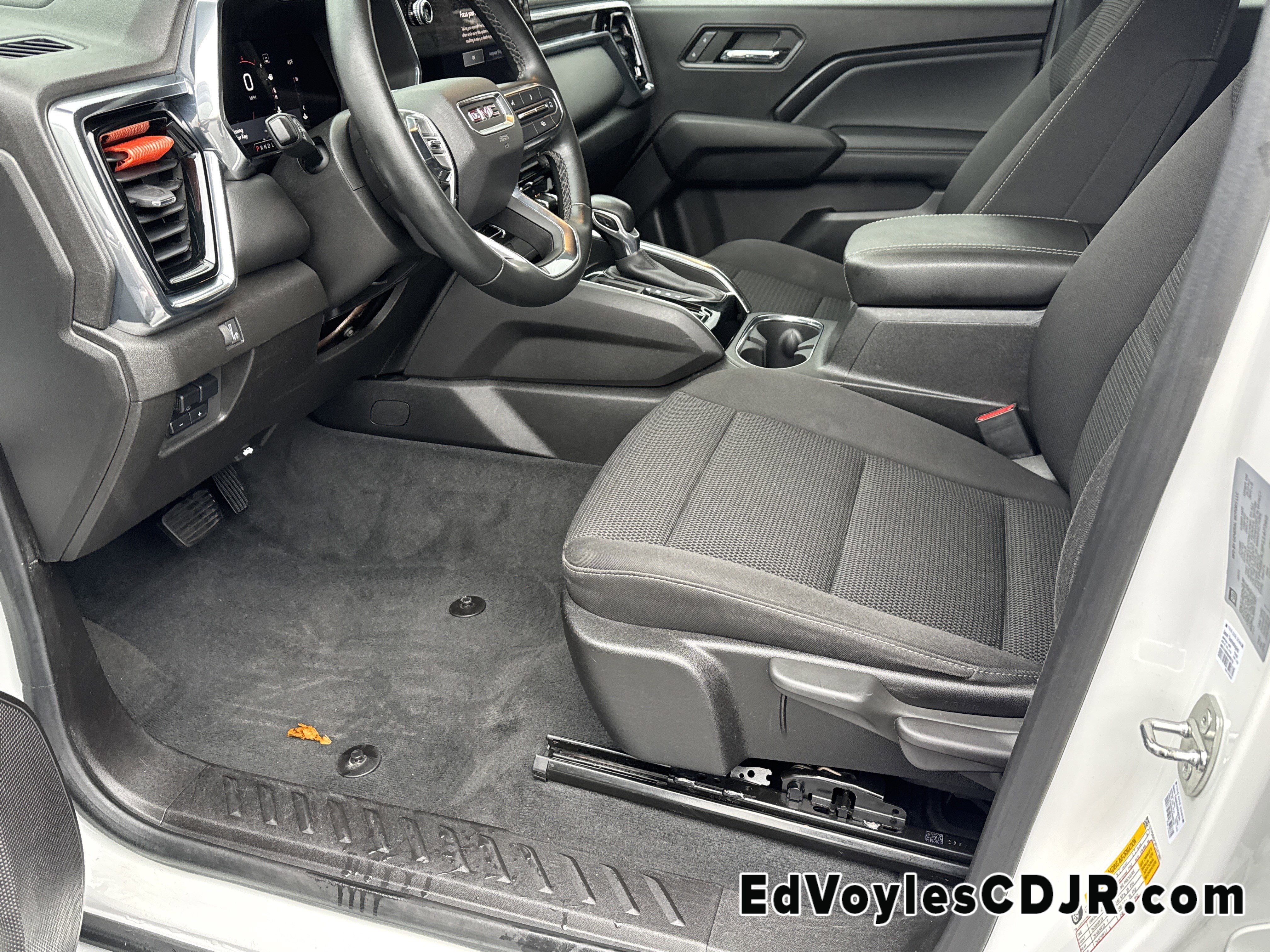 Used 2023 GMC Canyon Elevation w/ Convenience Package image 16