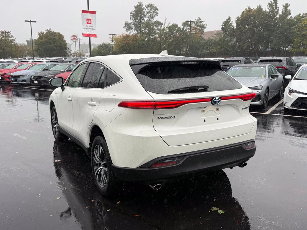Certified 2021 Toyota Venza LE AWD/4WD image 6