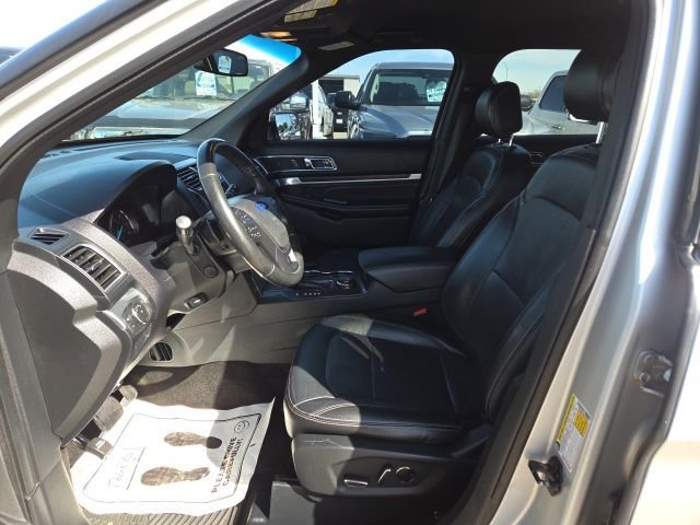 Used 2017 Ford Explorer Limited image 21