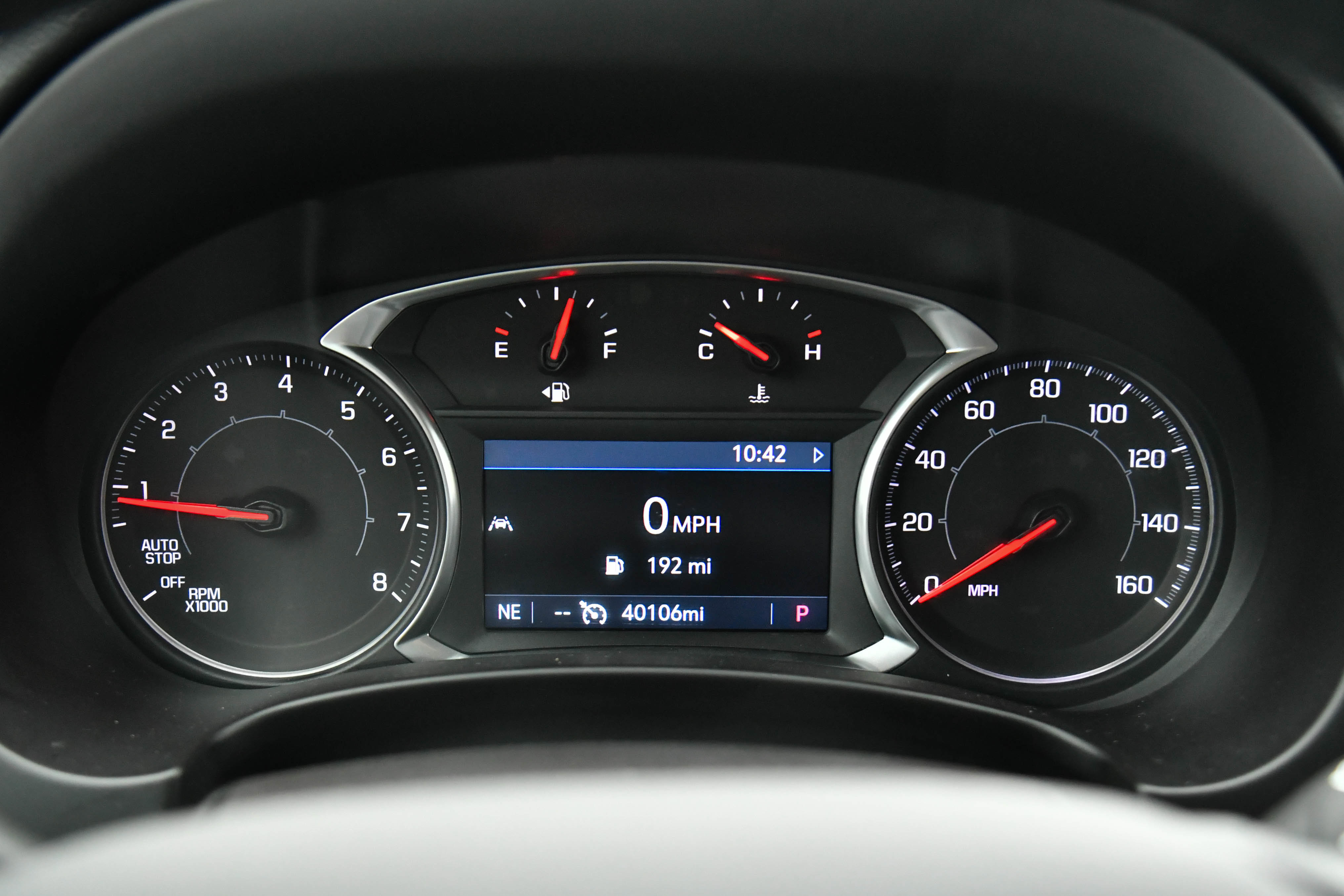 Used 2024 GMC Terrain SLT image 29