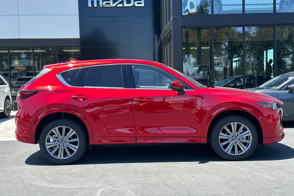 New 2025 MAZDA CX-5 Signature image 4