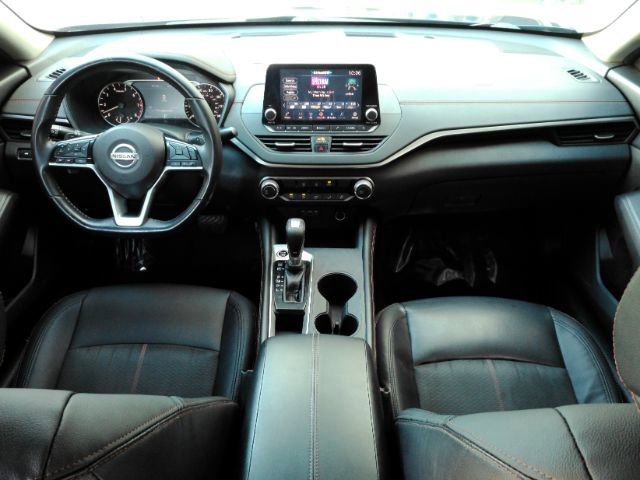 Used 2020 Nissan Altima 2.5 SR FWD image 3