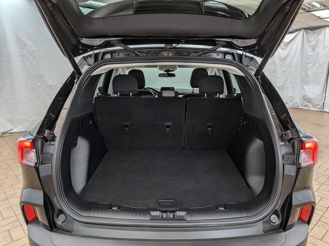 Certified 2022 Ford Escape SE w/ SE Sport Appearance Package image 20