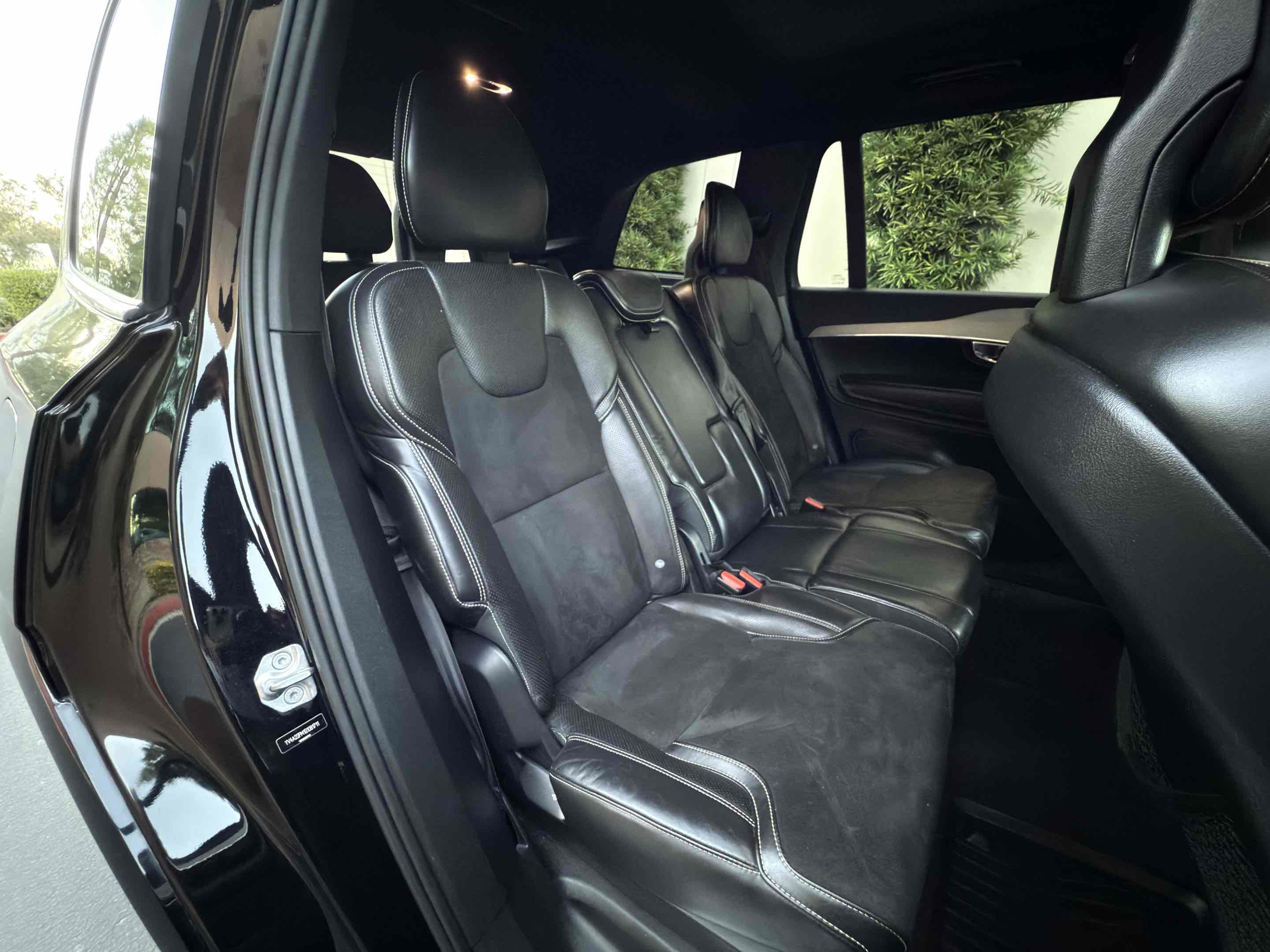 Used 2016 Volvo XC90 T6 R-Design w/ Vision Package image 89