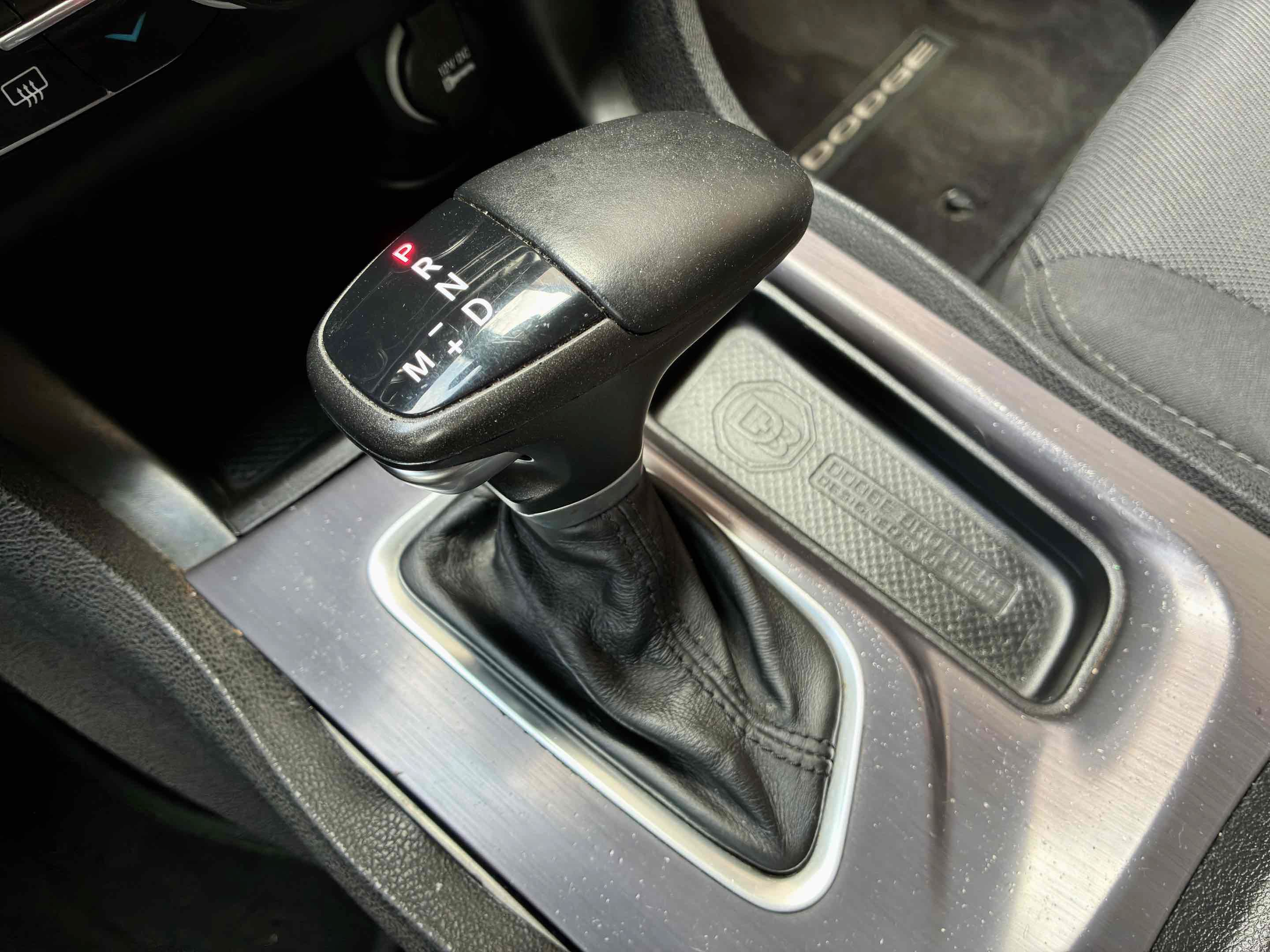 Used 2015 Dodge Charger SE RWD image 27