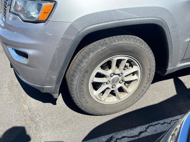 Used 2018 Jeep Grand Cherokee Laredo image 6