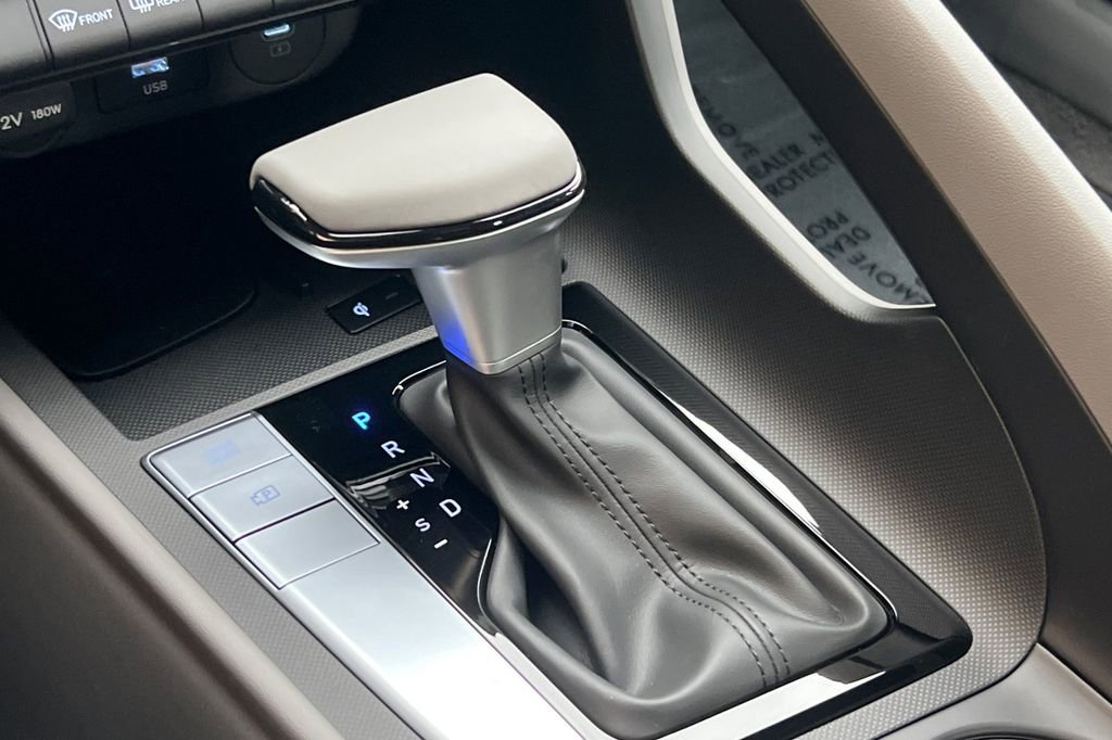 New 2026 Hyundai Elantra Sport image 18