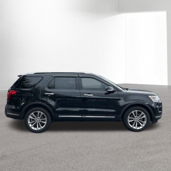 Used 2018 Ford Explorer Limited w/ Equipment Group 301A AWD/4WD image 7