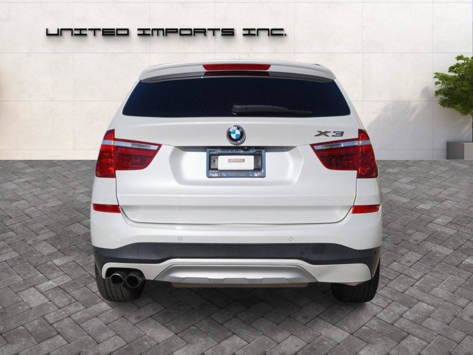 Used 2016 BMW X3 xDrive28i AWD/4WD image 4