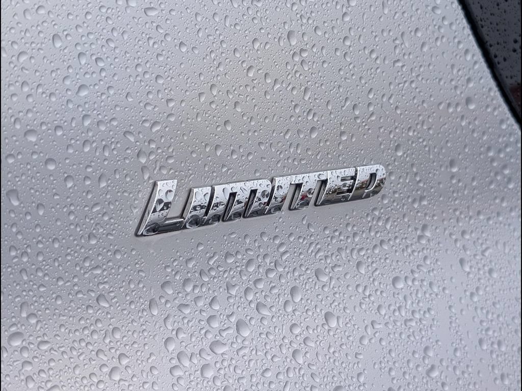 Used 2019 Toyota 4Runner SR5 RWD image 23