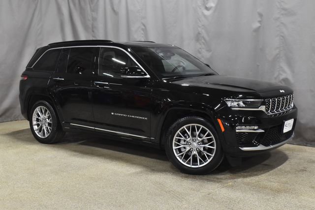 Used 2025 Jeep Grand Cherokee Summit w/ Adv Protech Group IV image 4