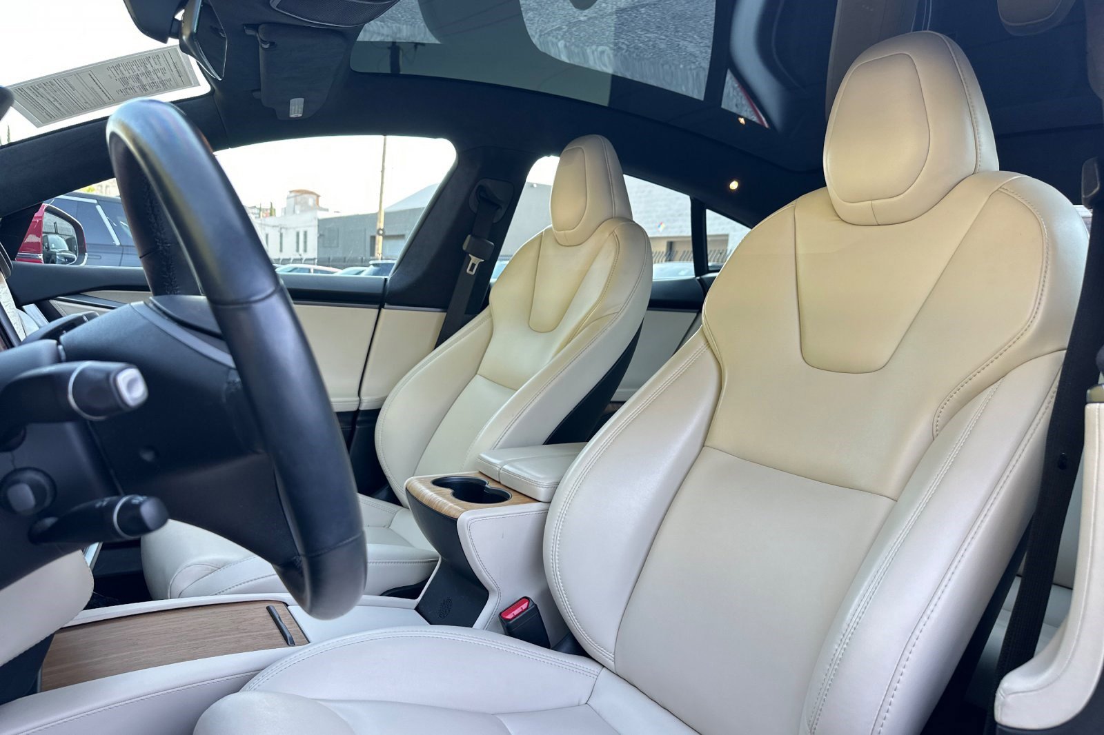 Used 2020 Tesla Model S Long Range Plus image 6