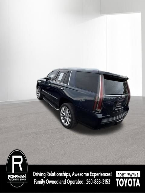 Used 2019 Cadillac Escalade Luxury AWD/4WD image 6