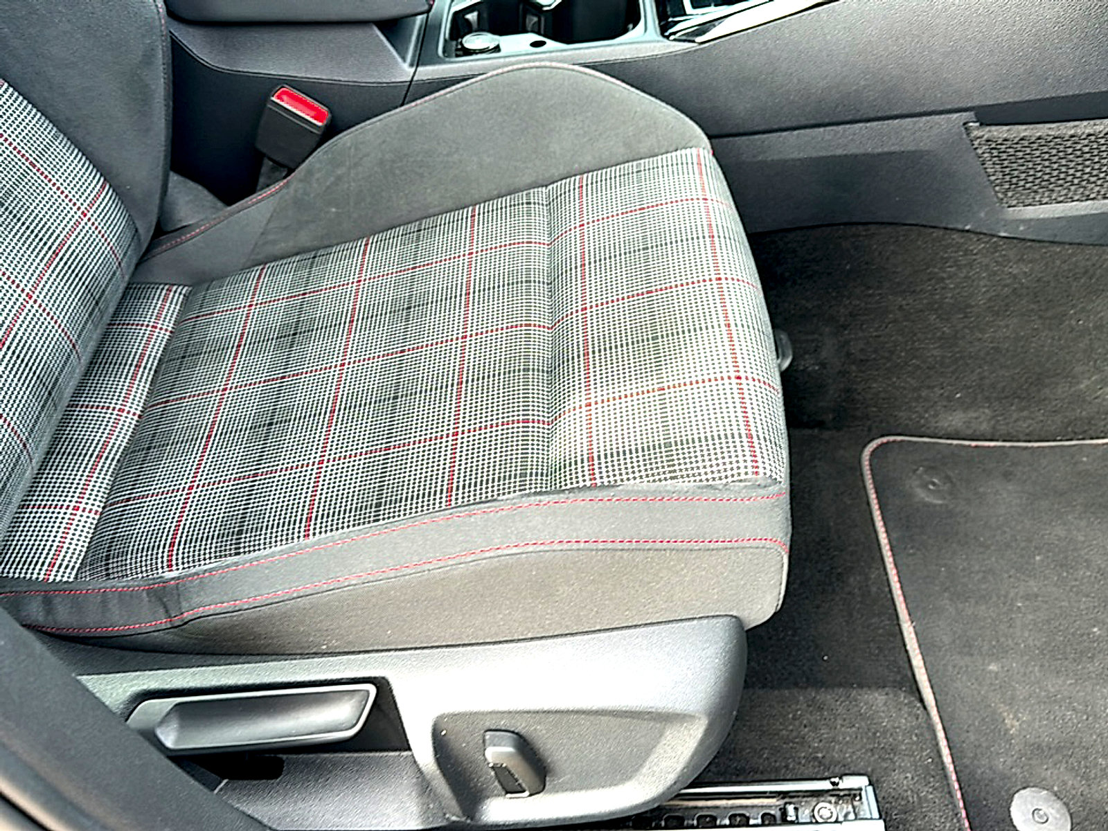 Used 2024 Volkswagen GTI S image 25