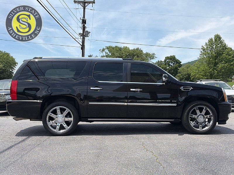 Used 2011 Cadillac Escalade ESV Premium AWD/4WD image 7