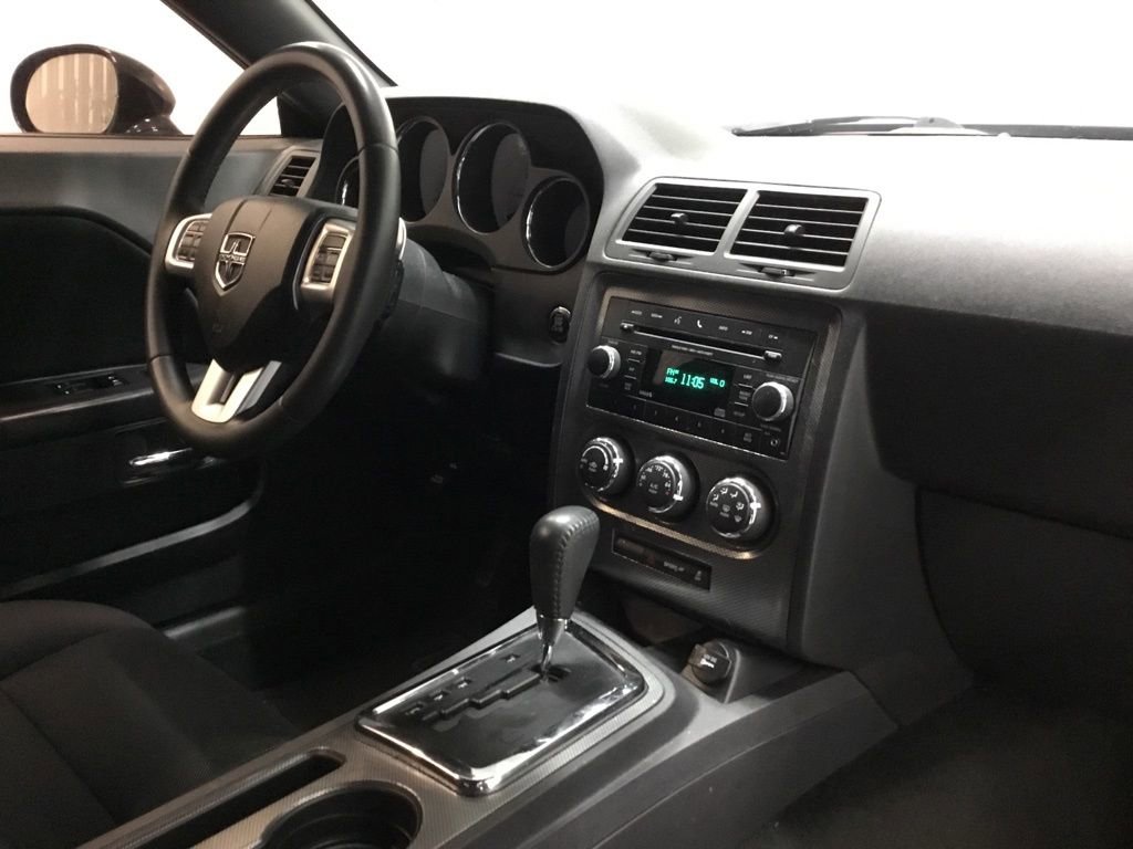 Used 2013 Dodge Challenger R/T w/ Electronics Convenience Group image 18