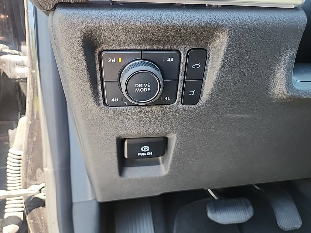Used 2025 Ford Expedition Max Platinum AWD/4WD image 26