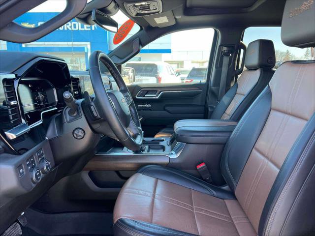 Used 2023 Chevrolet Silverado 1500 High Country image 14