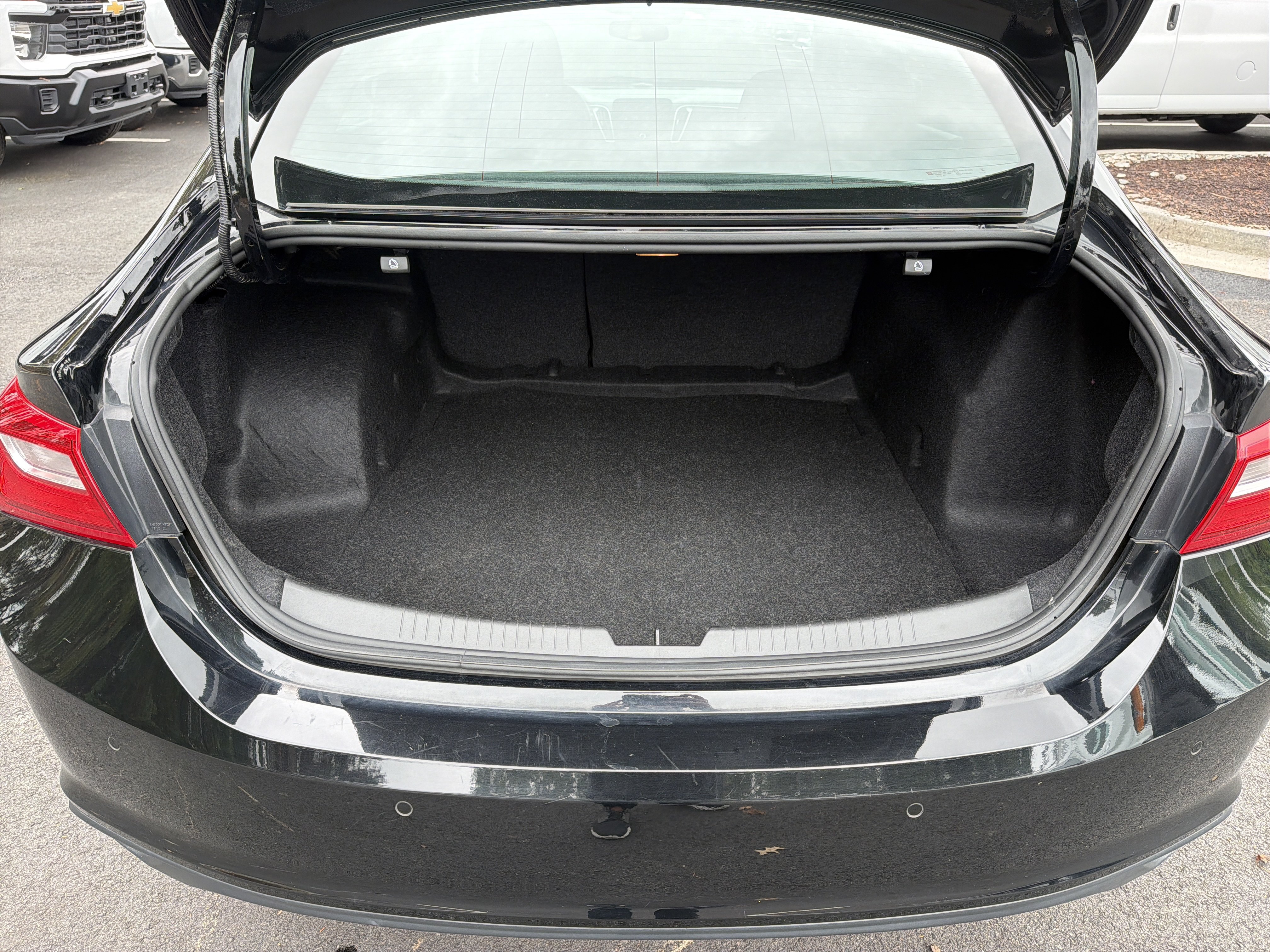 Used 2024 Chevrolet Malibu LT FWD image 32